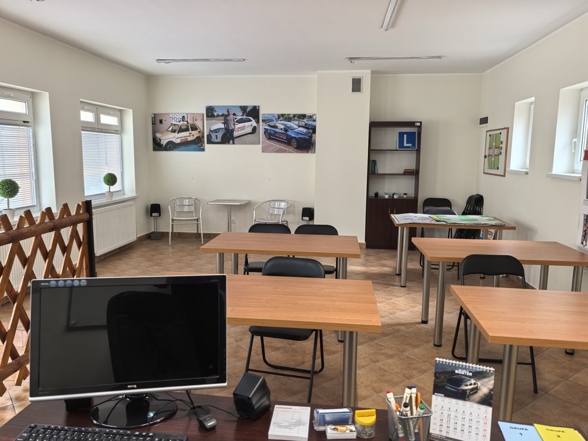 Sala wykładowa OSK ORION Łobżenica - zajęcia teoretyczne prawo jazdy