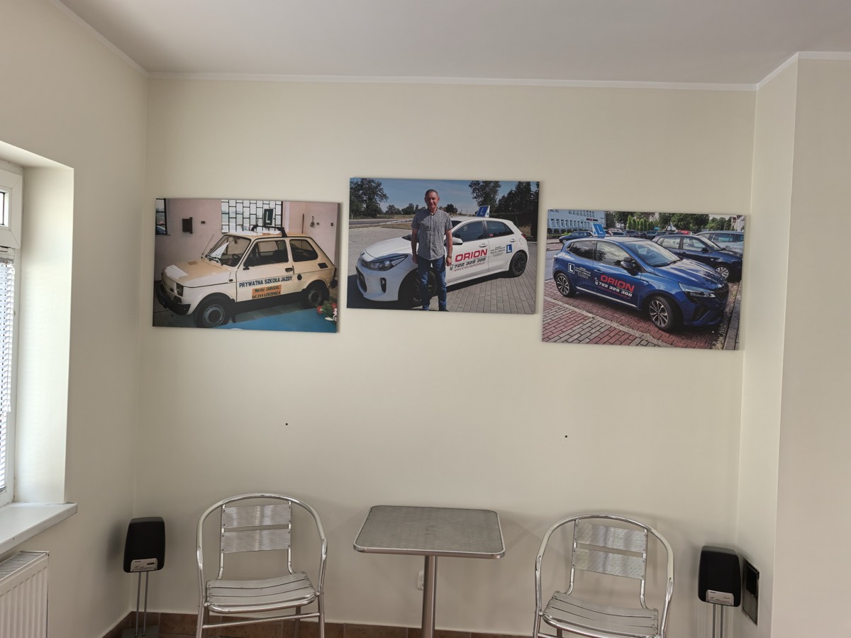 Sala szkoleniowa OSK ORION - historia pojazdów szkoleniowych