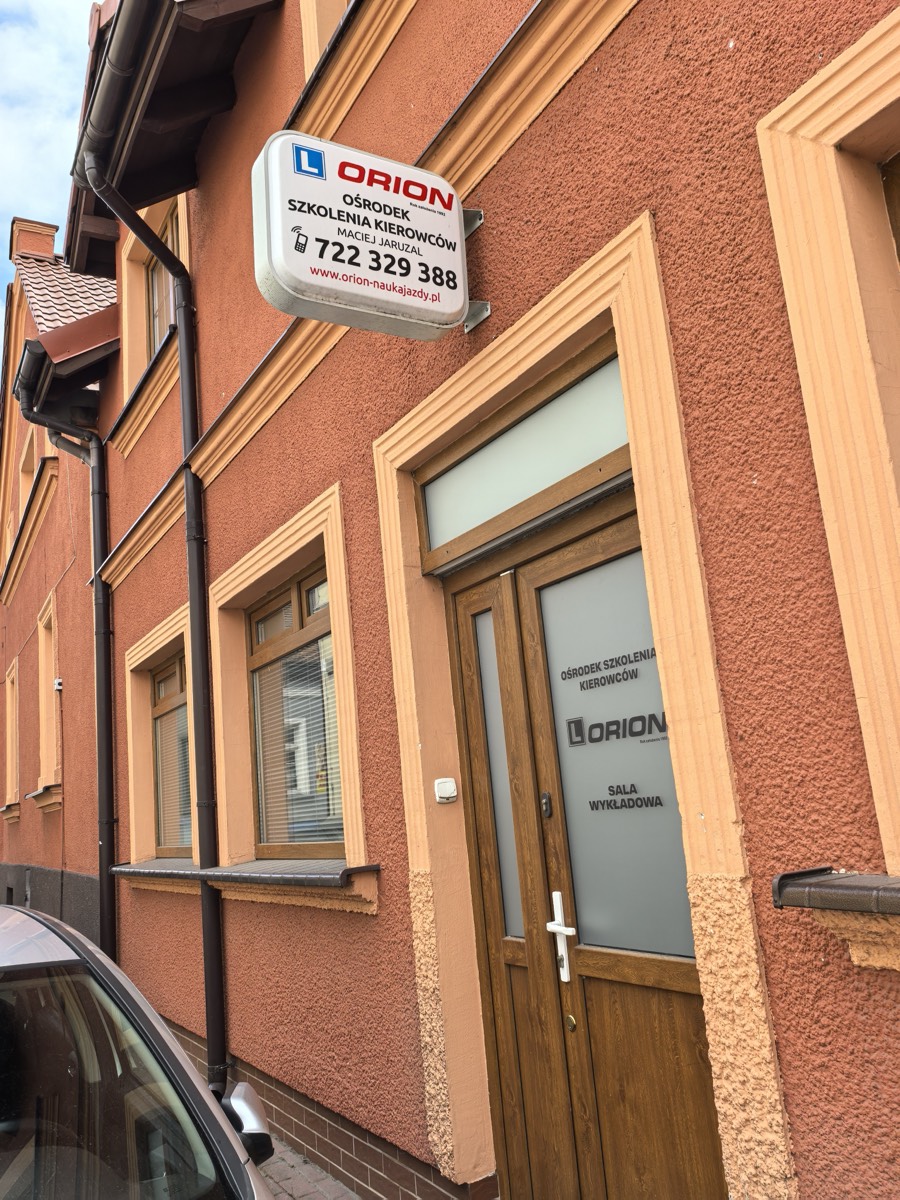 Budynek OSK ORION Łobżenica - ośrodek szkolenia kierowców